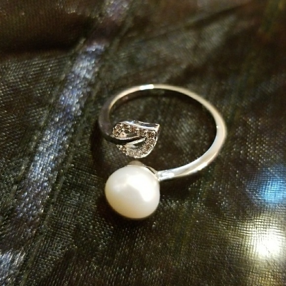 925  Silver Adjustable Ring, Freshwater Pearl - Picture 5 of 6
